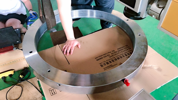 液壓螺母配超高壓手動(dòng)泵（客定款）打標(biāo)發(fā)貨??！